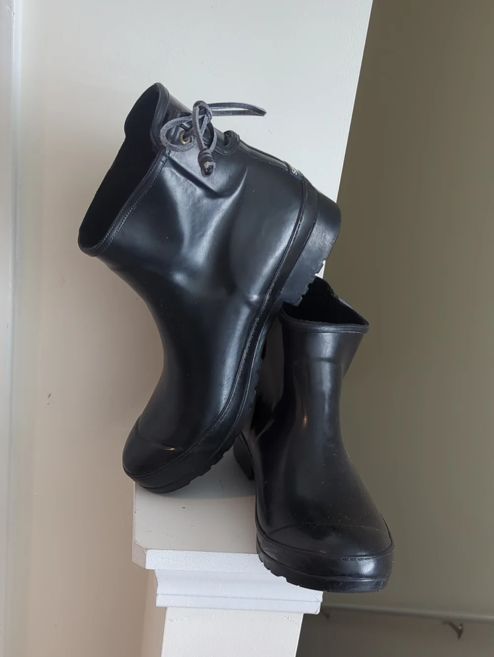 Sperry Black Short Lace-Top Rain Boots